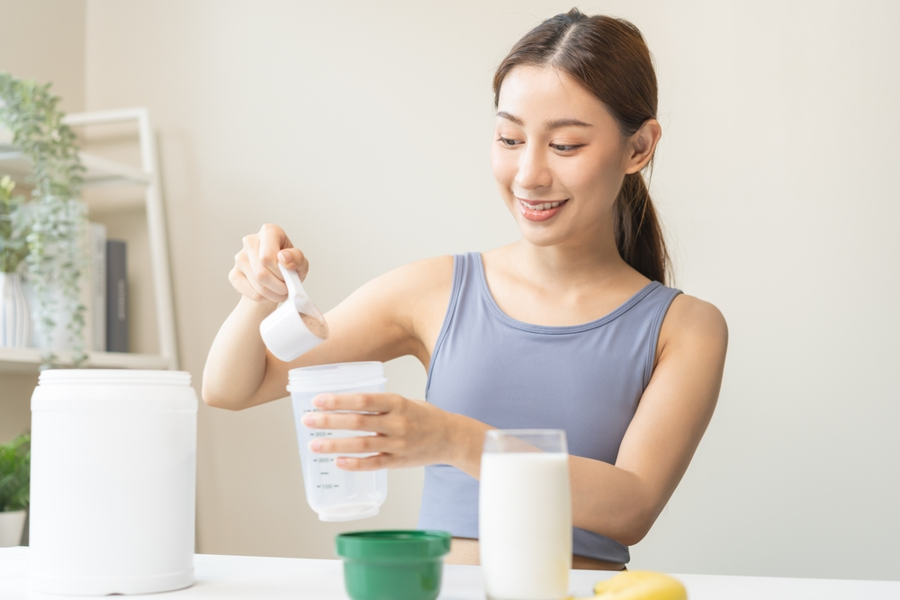 Whey Protein for Women: Benefits, Side Effects & Dosage